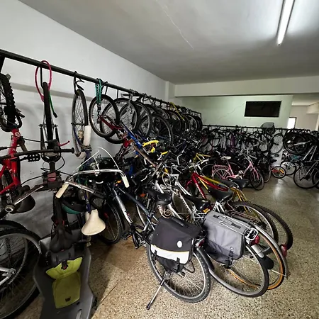 El Puntaluco De * Laredo